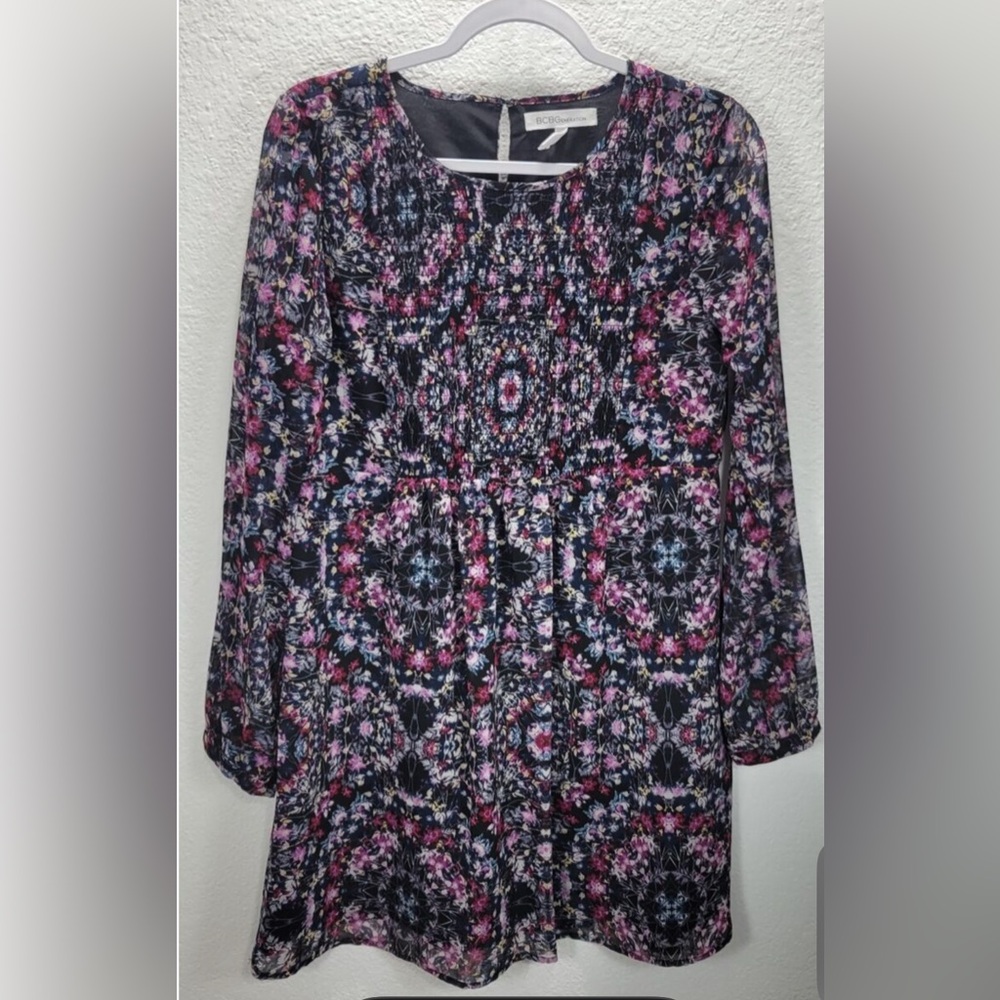 BCBGeneration Blue and Pink Cuffed Sleeve Graphic Babydoll Mini Dress Sz L